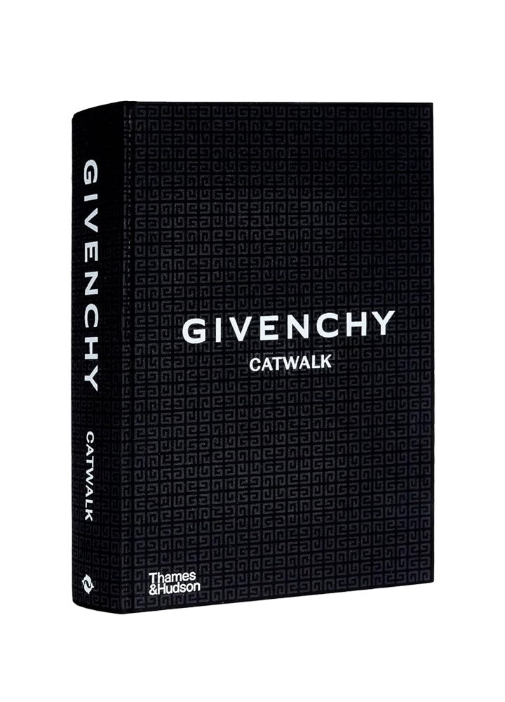 GIVENCHY CATWALK / KİTAP